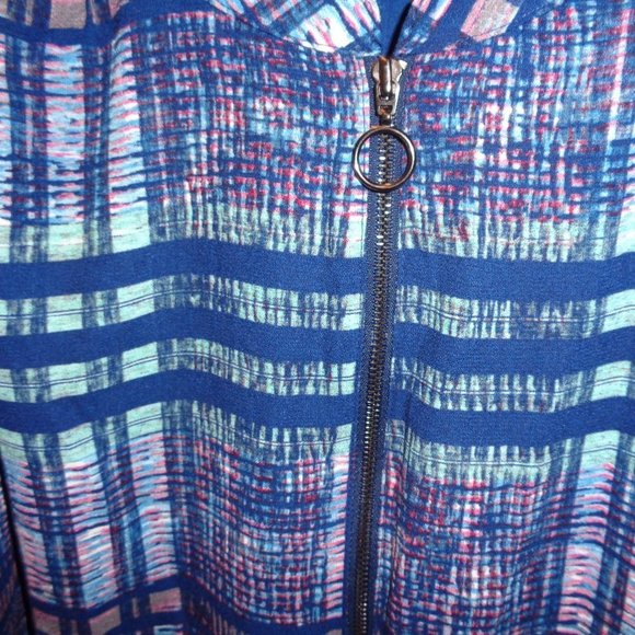 APT. 9 Tank Top With Zipper Size Medium - Picture 5 of 10